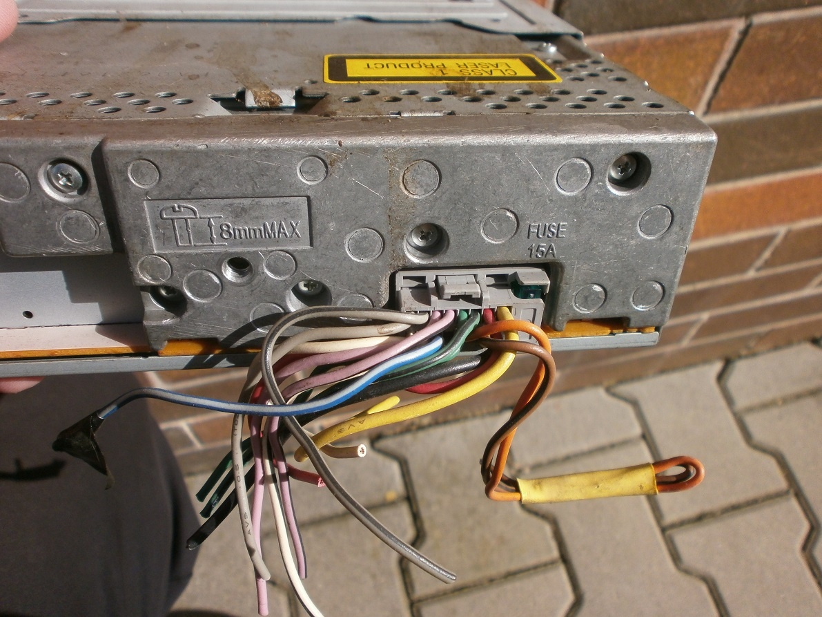 Autorádio PANASONIC CD+MP3+AUX odklápěcí panel. - 12