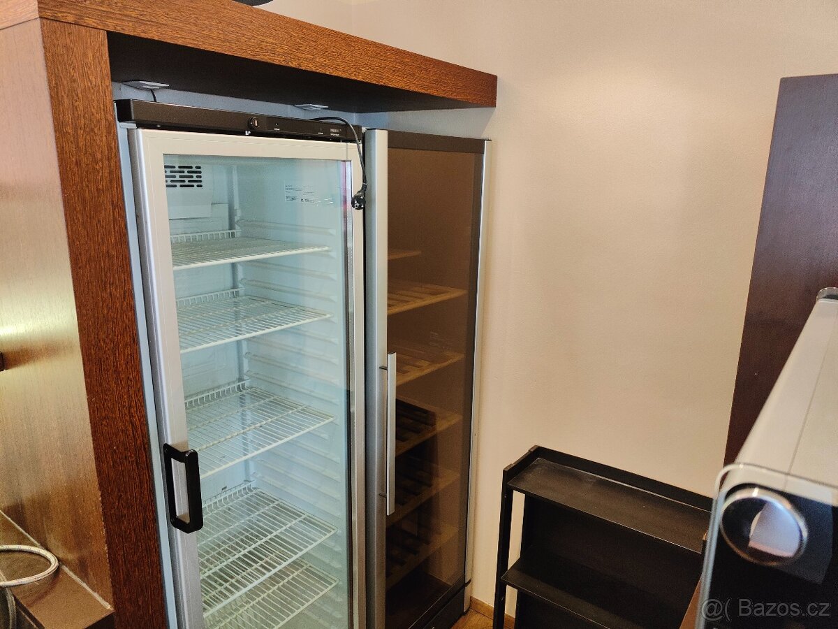 Kavárna vybavení- komplet včetně TOP kávovaru - 12