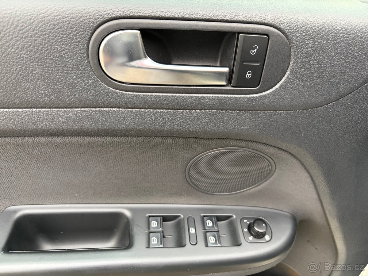 Volkswagen Golf Plus 1.6 TDI 2009 manuál - 12