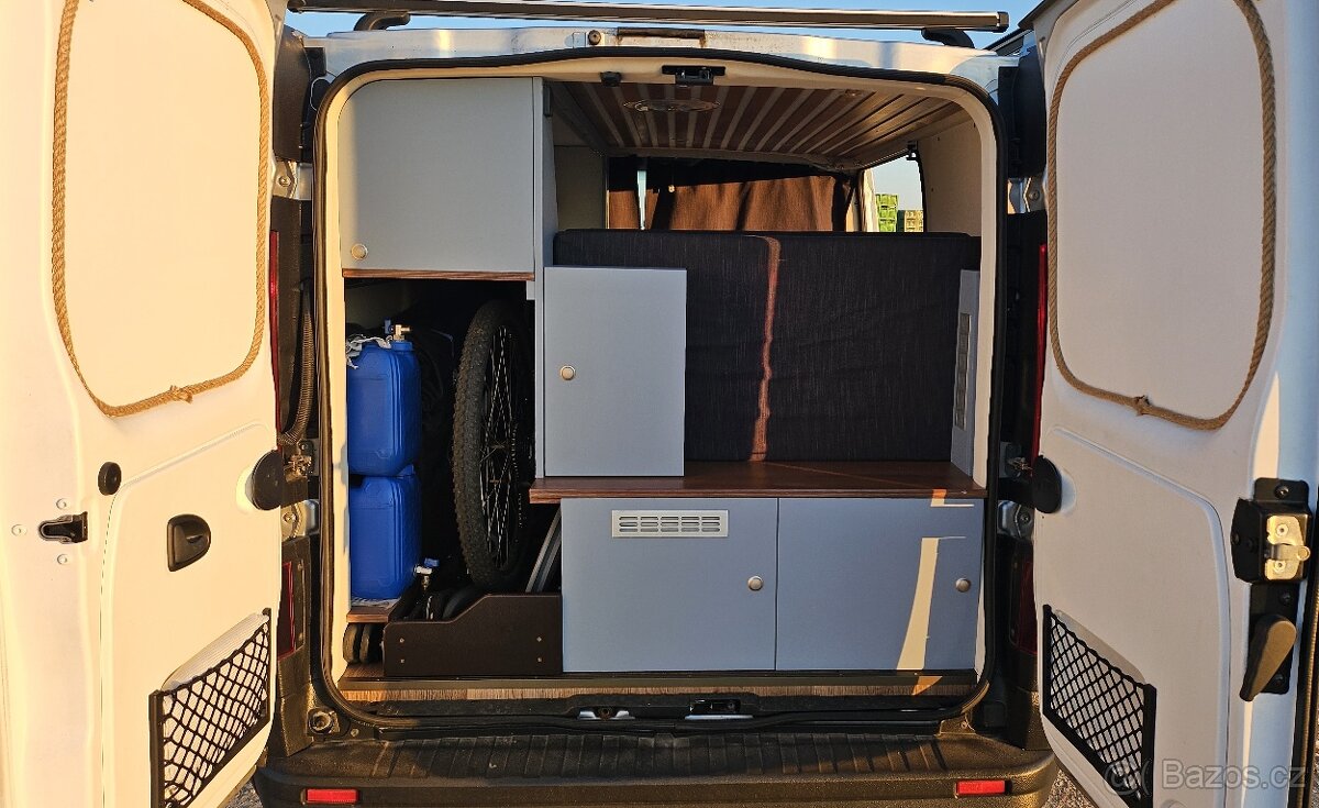 Prodám obytný Renault Trafic 1.6 dci (85kW) - 12