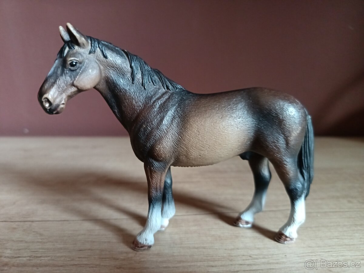 SCHLEICH Koně SBĚRATELSKÉ FIGURKY 12 - 12