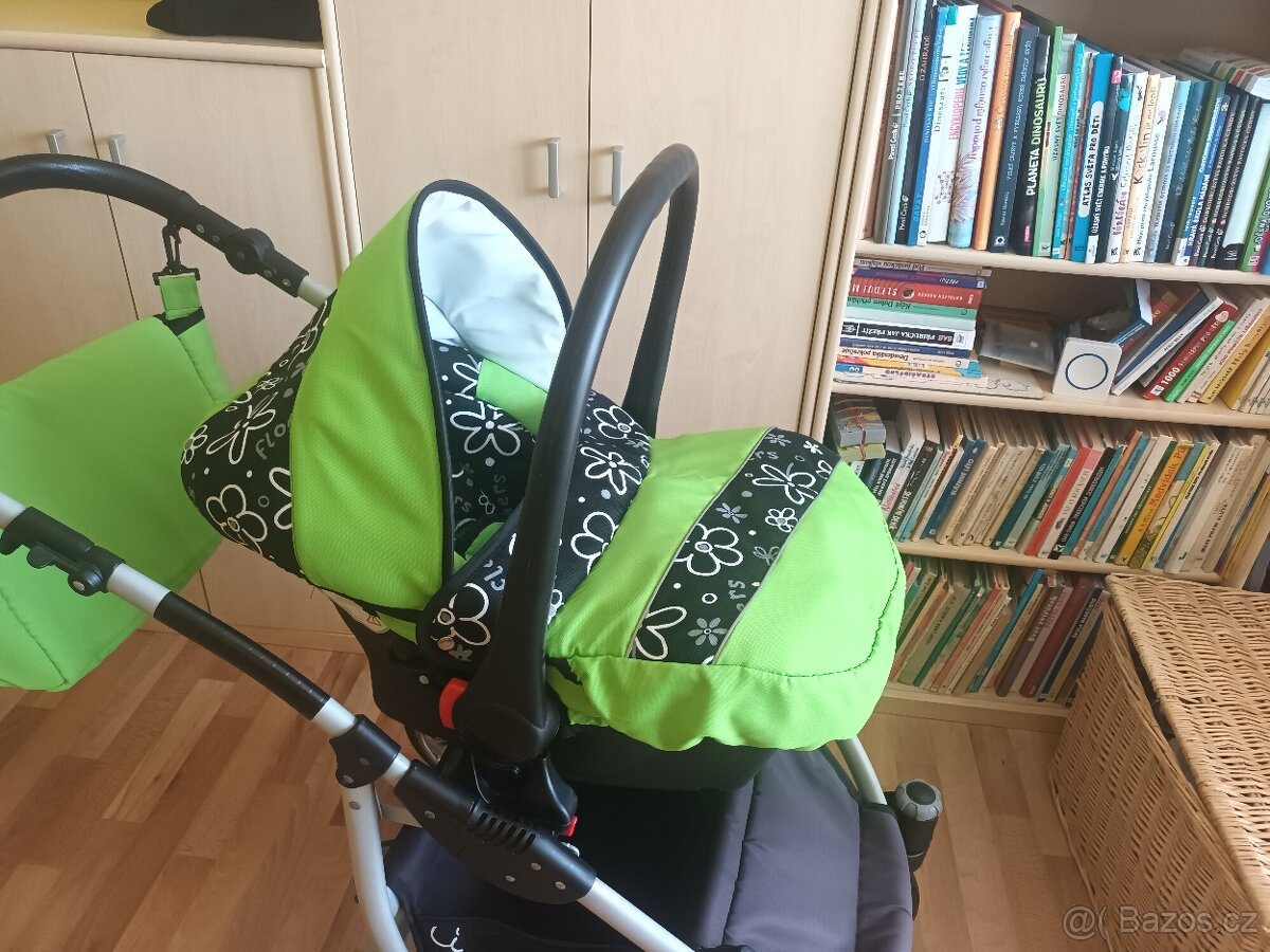 Kočarek Babylux Largo Flowers trojkombinace - 12