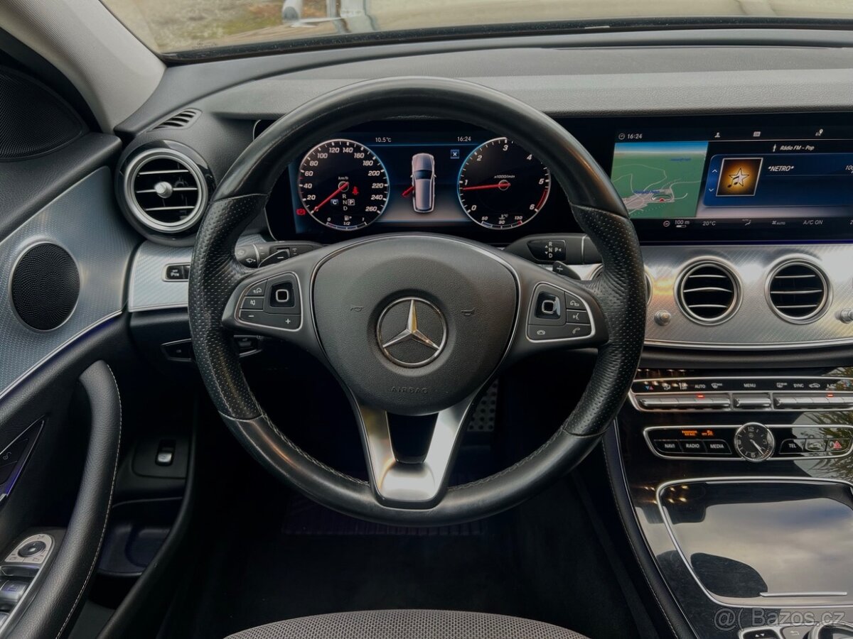 Mercedes-Benz E220d 4MATIC All-Terrain – 360-DPH-ČR - 12