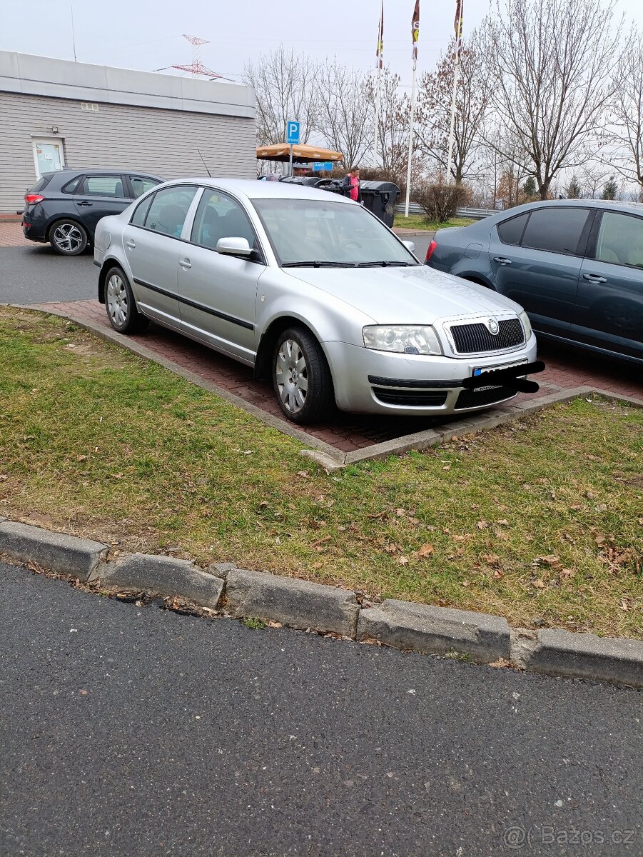 Škoda Superb 1.9 96 kw - 12