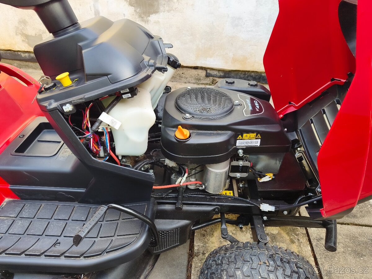 Zahradní traktor Mountfield 1438 M - SD - 12