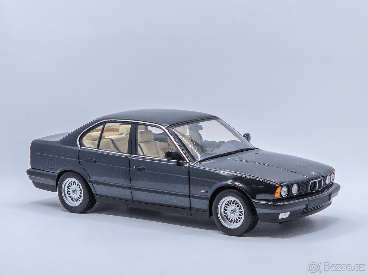 BMW E34 535i 1:18 Minichamps - 12