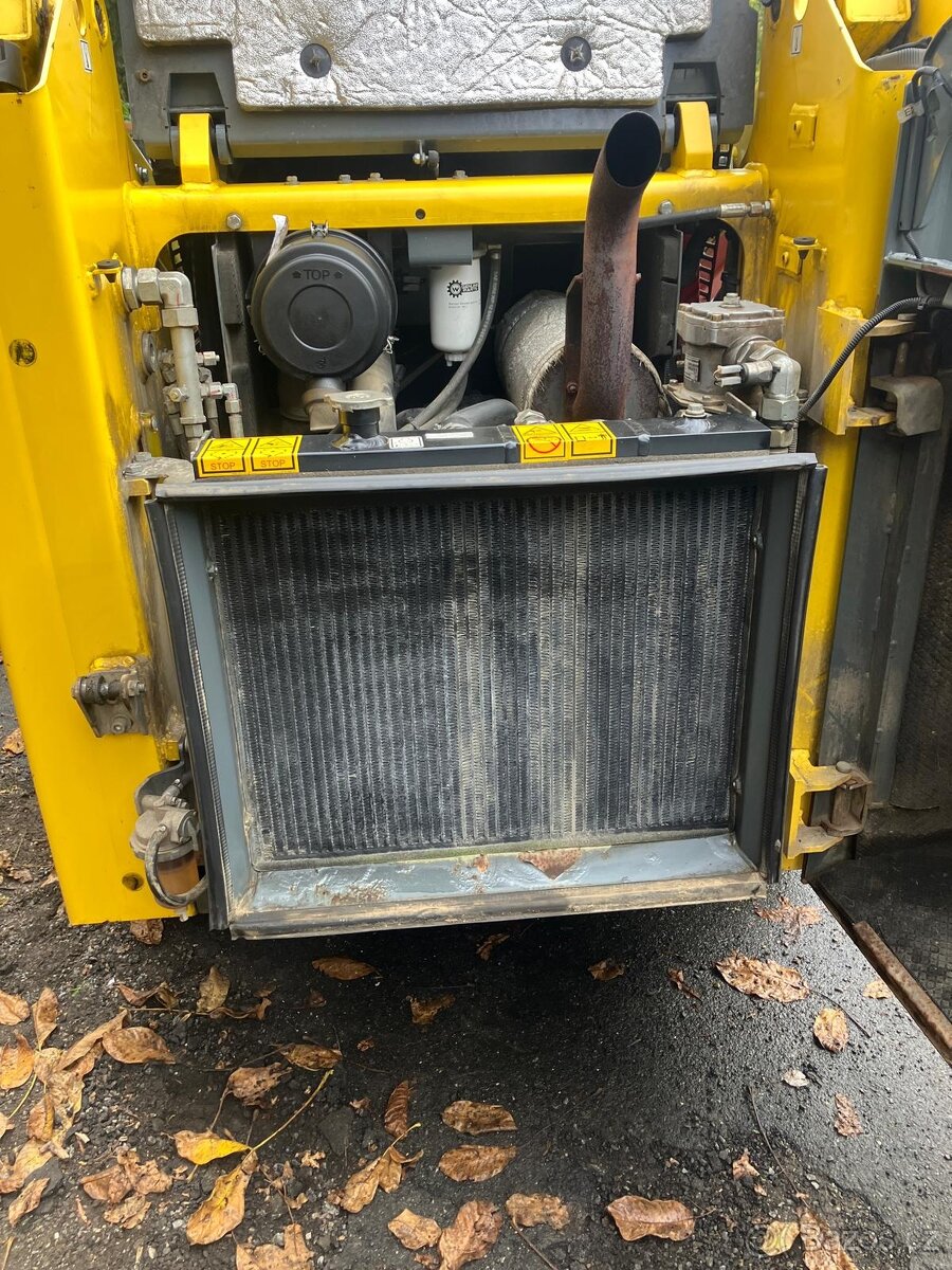 Smykový nakladač Wacker Neuson 701s - 12