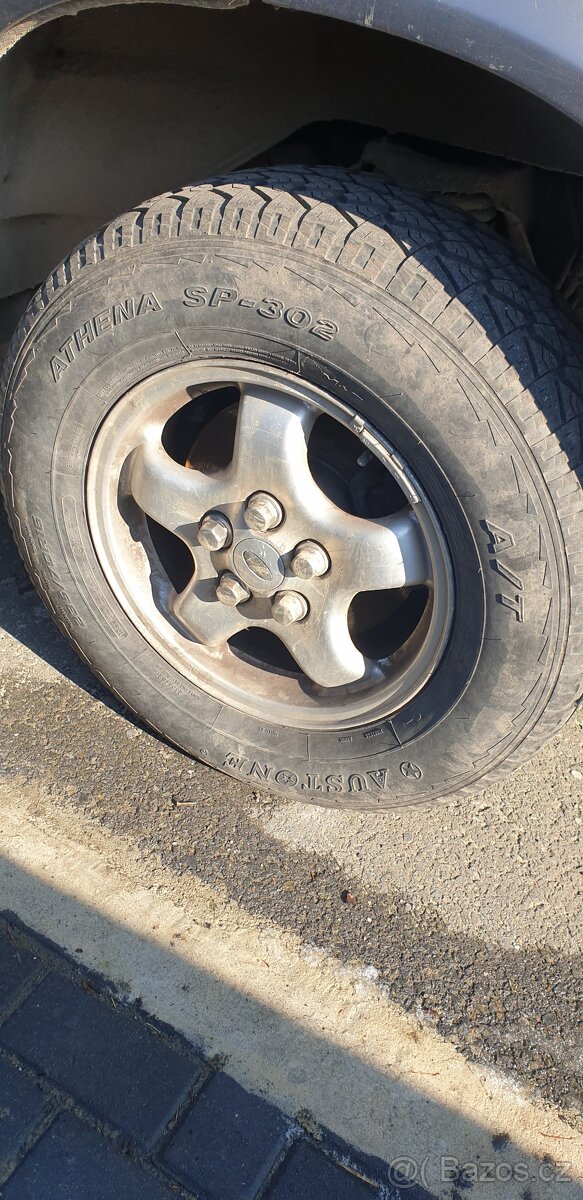 LAND ROVER DISCOVERY 2 - 12