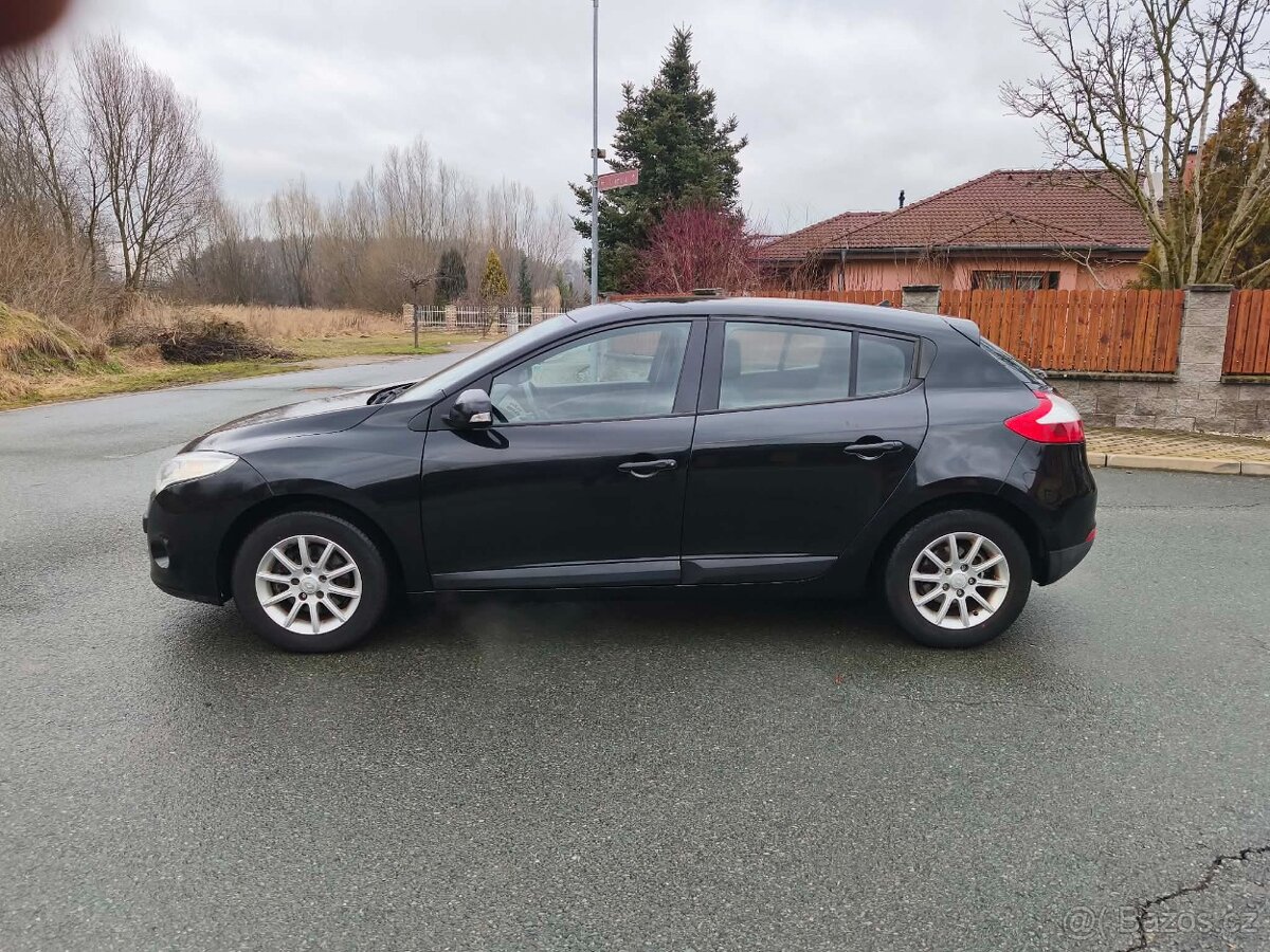 Renault Megane 1.6 benzín 81kw - 12