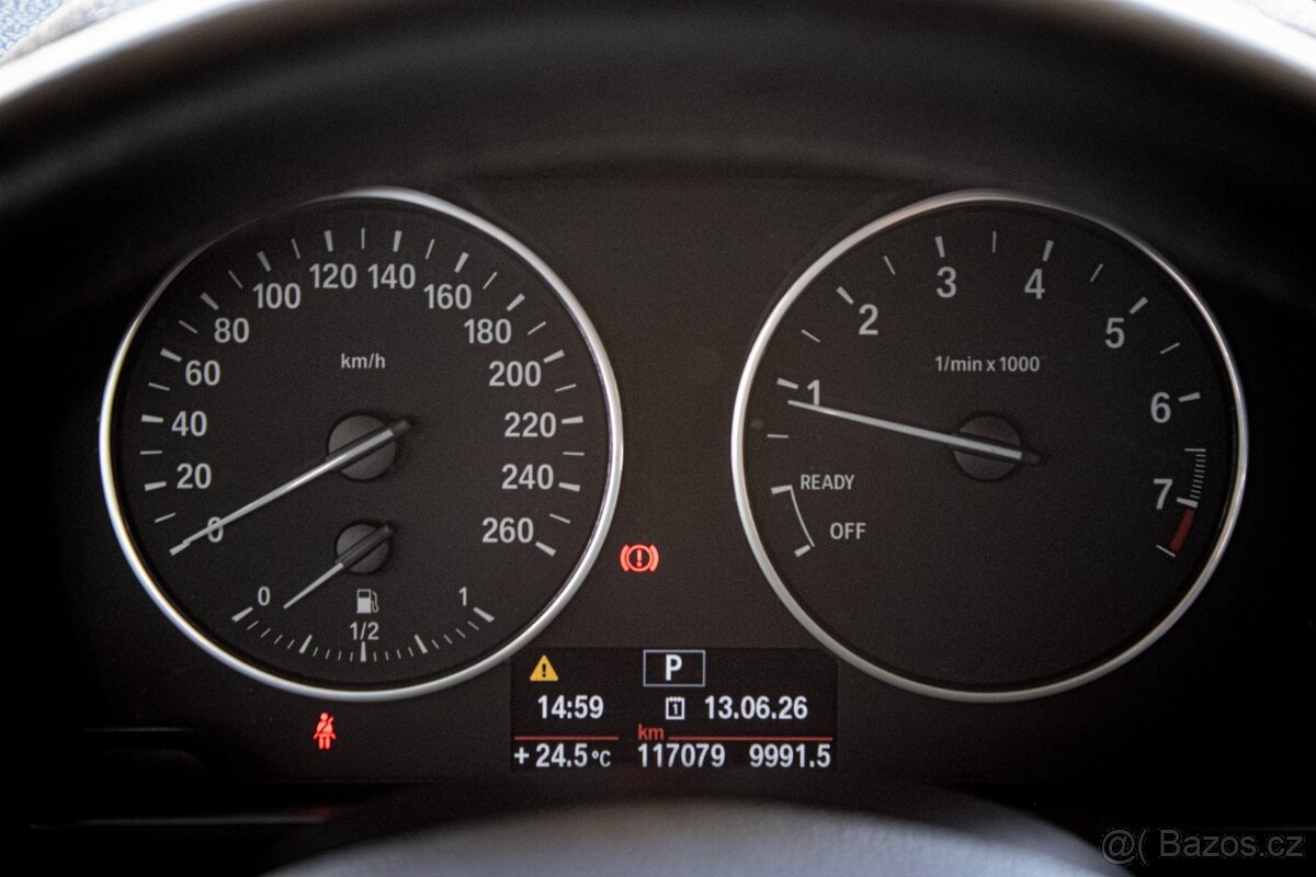 BMW Rad 1 116i A/T, 5d, 100kW - 12