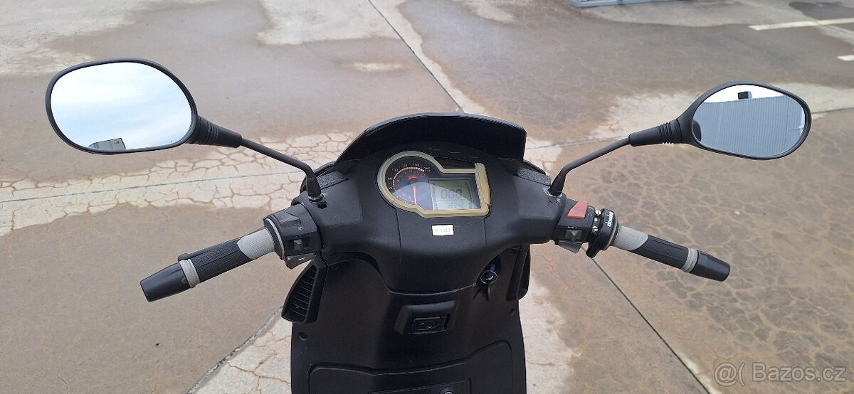 Aprilia Sportcity 200 - 12