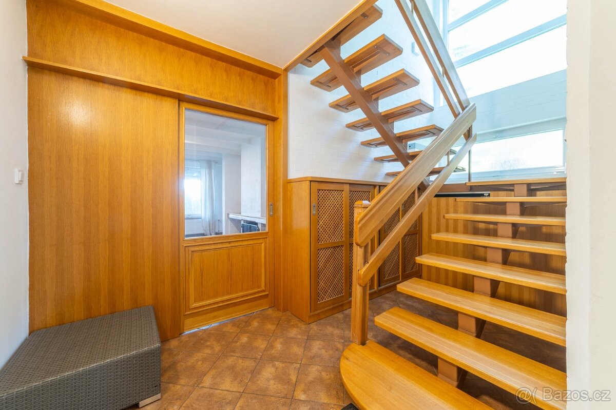 Dům 7+2 | 200m2 | Zlín-Podhoří - 12