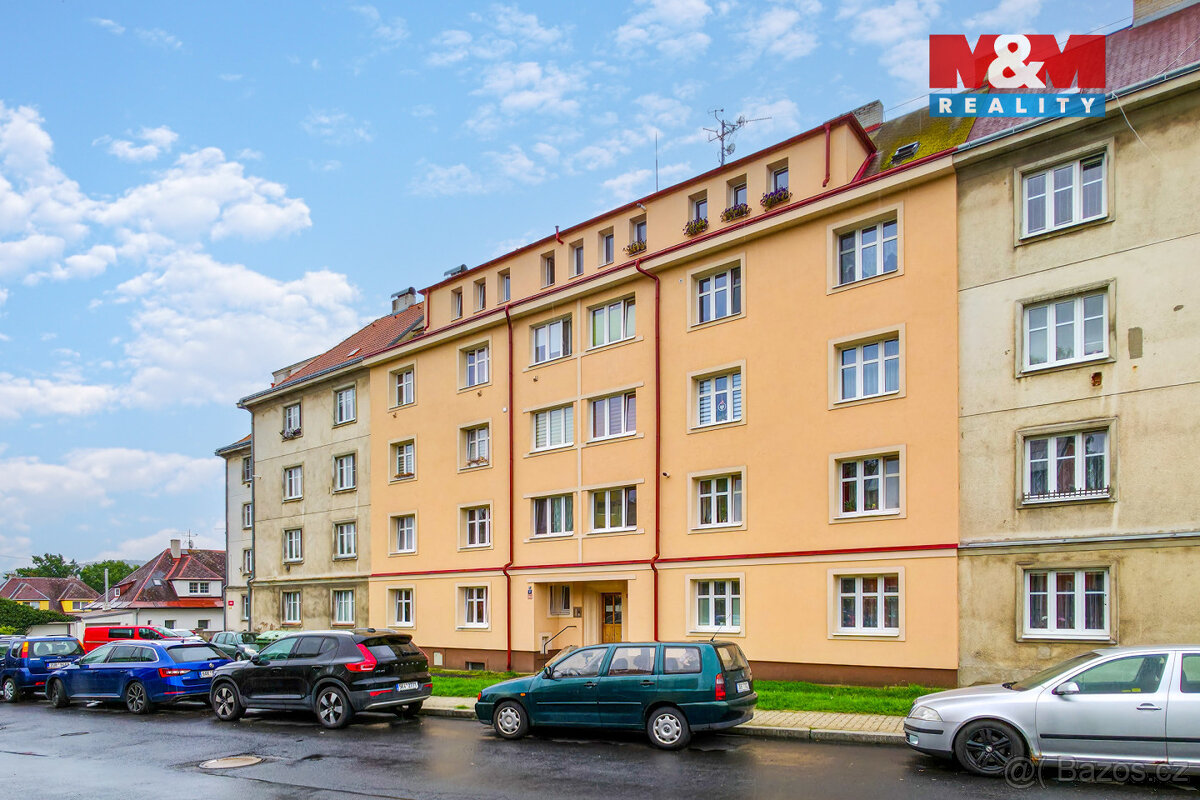 Prodej bytu 3+kk, 43 m², Karlovy Vary, ul. Borová - 12