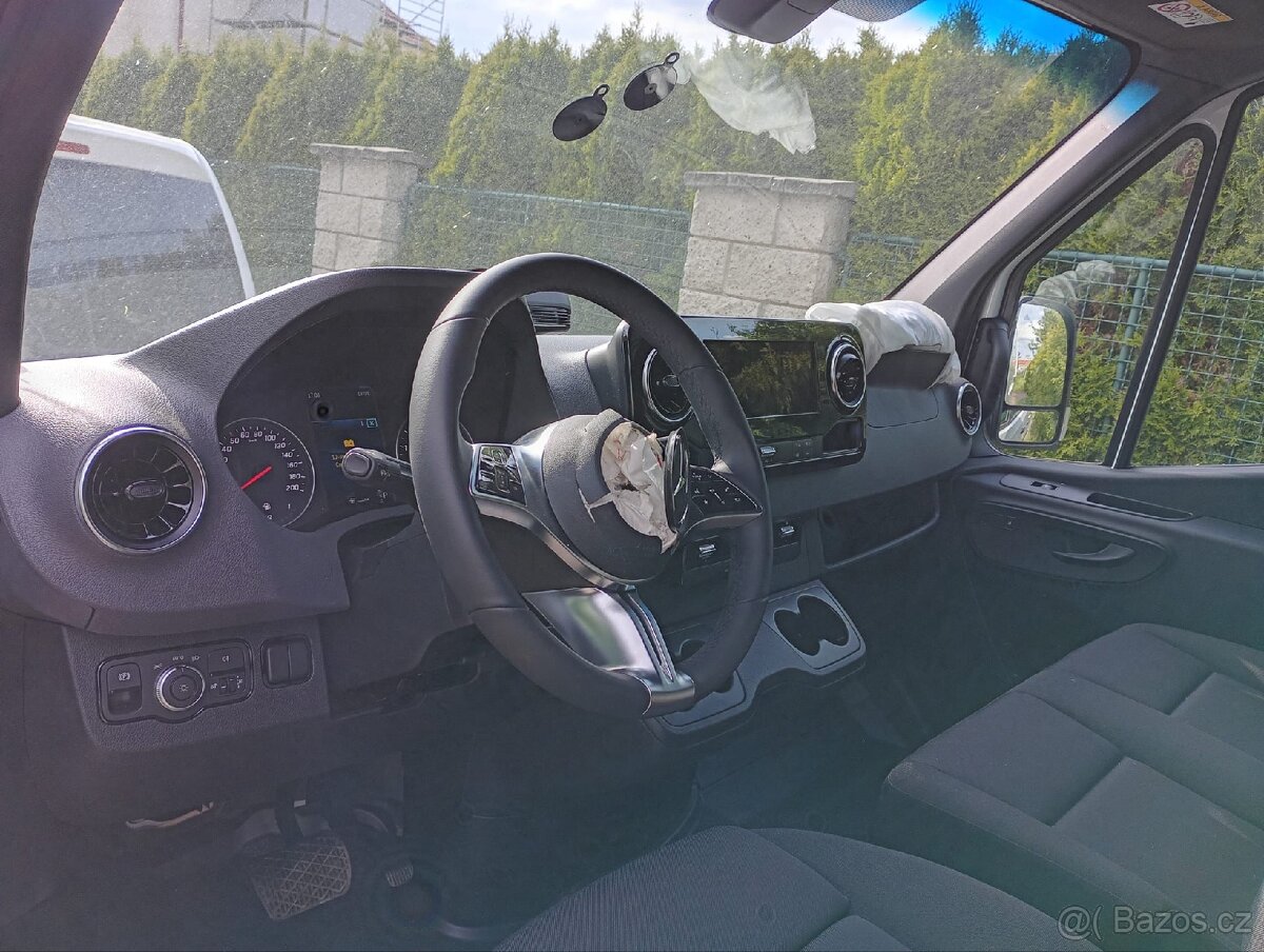 Mercedes Benz sprinter 2025 CDI - 12
