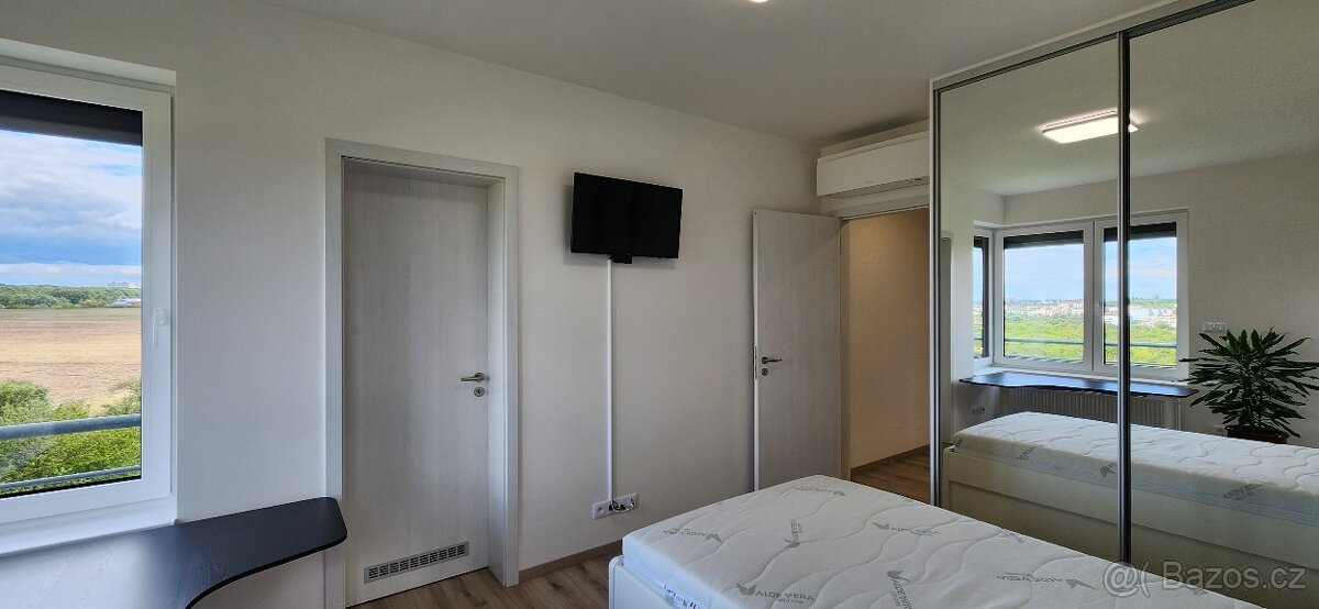 Prodej bytu 2+kk 60 m², Klapálkova, Praha 10. - 12