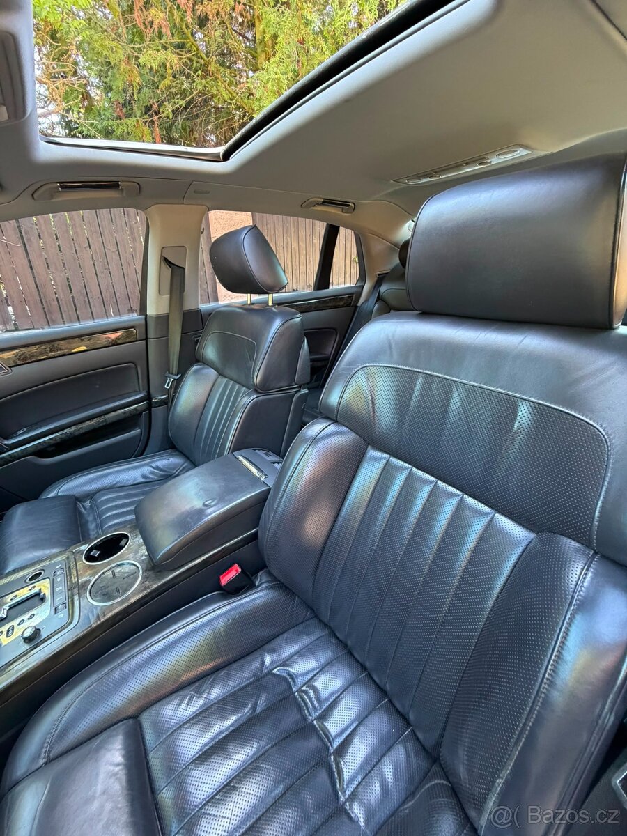 Volkswagen Phaeton 3.0 2009, max. výbava - 12