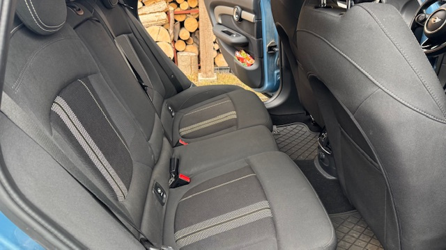 MINI COOPER S CLUBMAN - 12