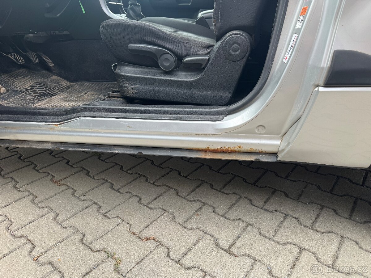 Prodám Suzuki Grand Vitara 1,9 nafta provoz 2010 - 12