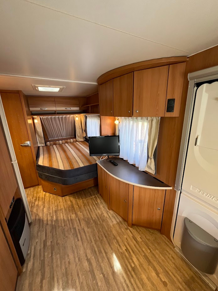 Dethleffs 500DB 2008 edition PŘEDSTAN, 1.MAJITEL, SUPER STA - 12