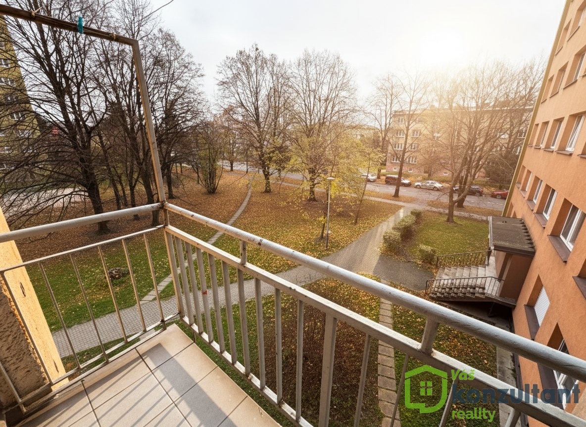 Pronájem bytu 3+1 s balkónem, 56 m², Moravská Ostrava - ulic - 12