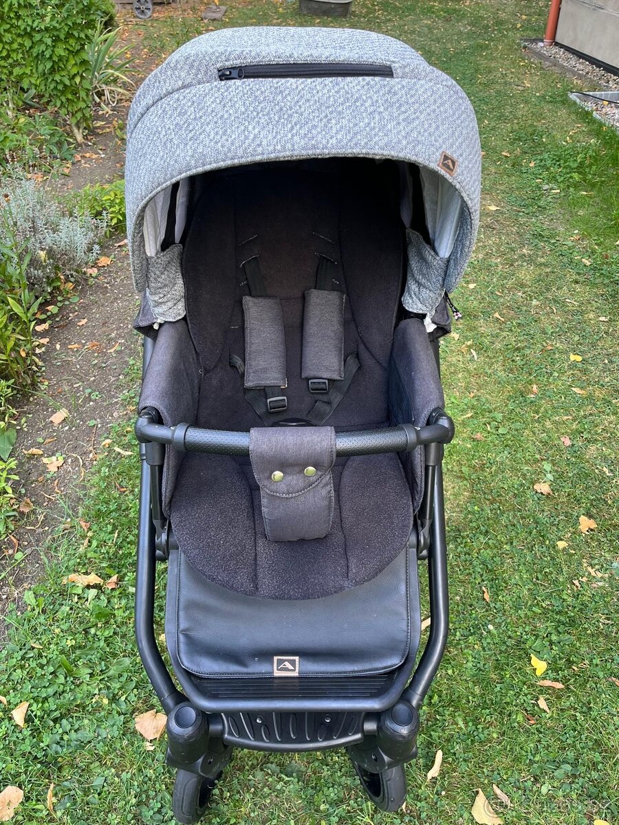 Kočárek Adamex Reggio - 12