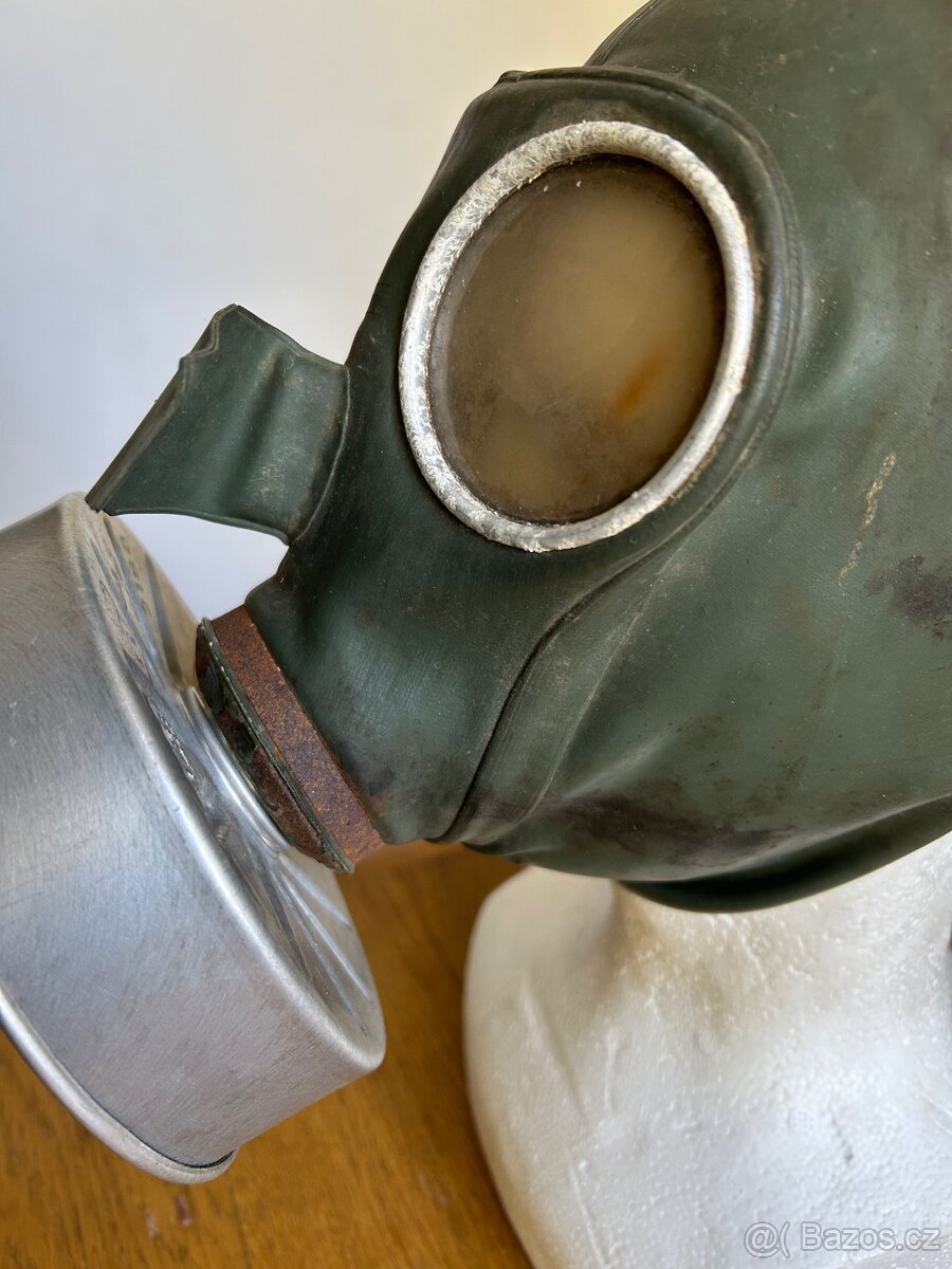 WW2 Německá Plynová Maska - 12