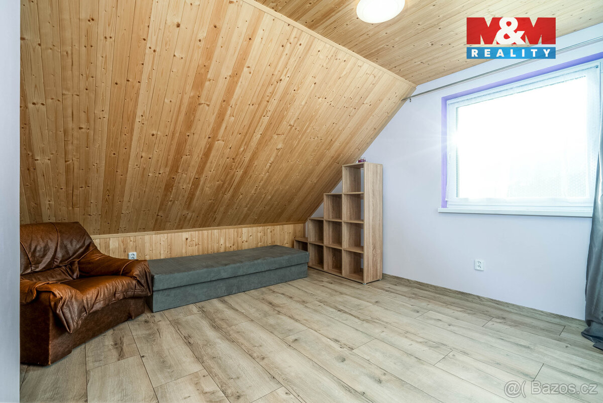 Prodej rodinného domu 5+1, 1205 m², Černá u Bohdanče - 12