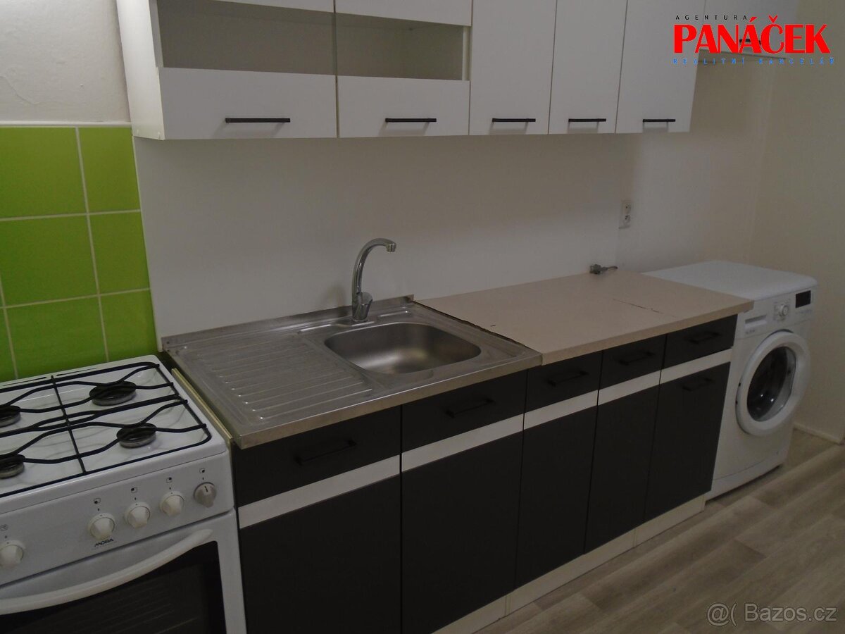 Pronájem bytu 1+1 Zlín rekonstrukce - 12