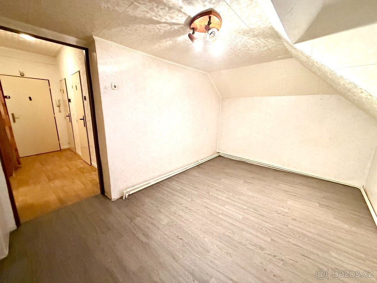 Pronájem bytu 3+1, Lanškroun, ul. Husova /Garáž/ - 12