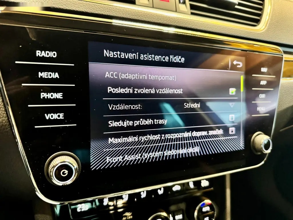 Škoda Superb, 2.0 TDi 140 Kw DSG 4x4 L&K - 12