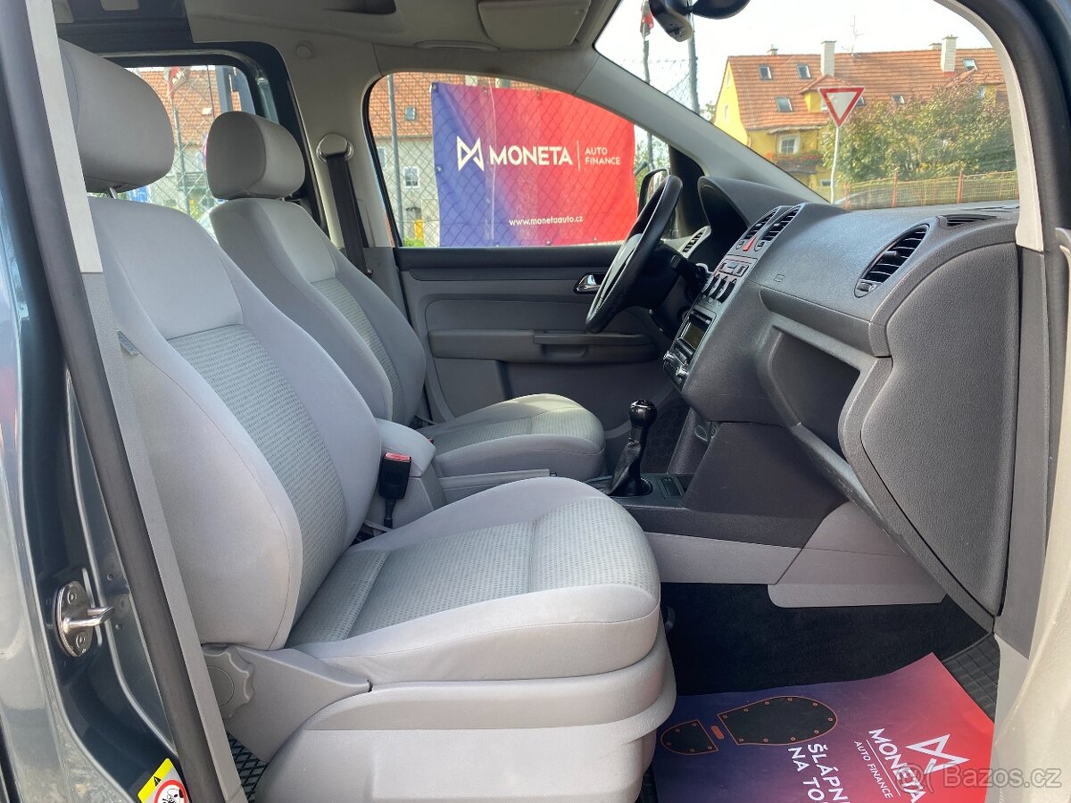 VW Caddy 1,9 TDi Aut.Klima, Tažné, AKU - 12