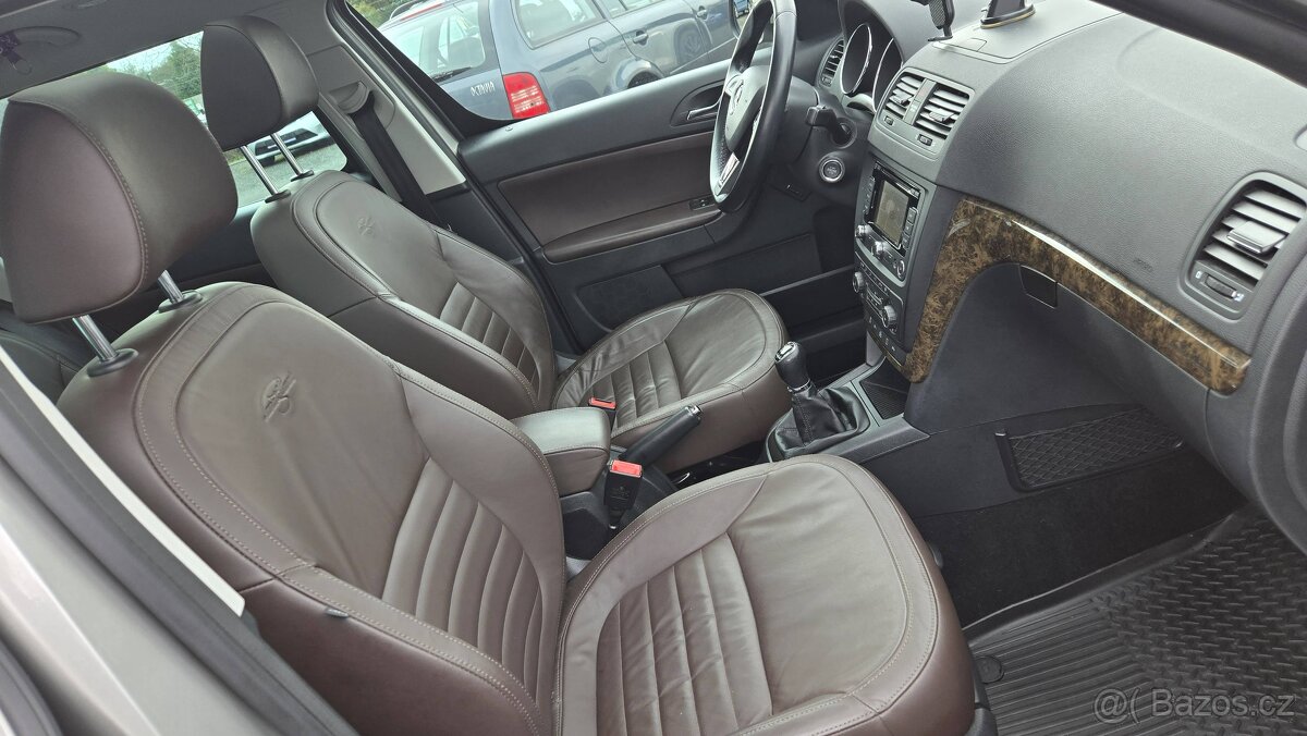 ŠKODA YETI 2.0TDI 4x4 LAURIN&KLEMENT - 12