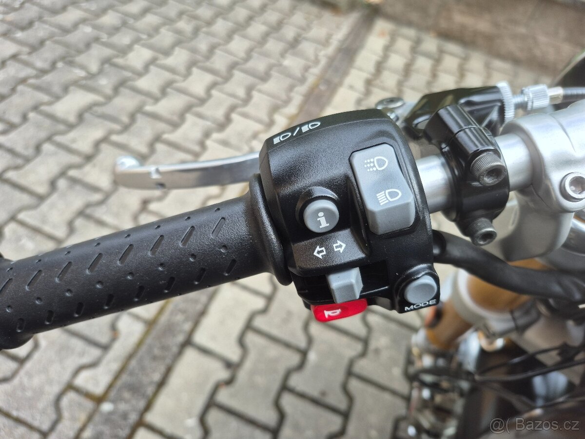 Triumph Thruxton 1200 R - TOP STAV 239.000,- Kč - 12