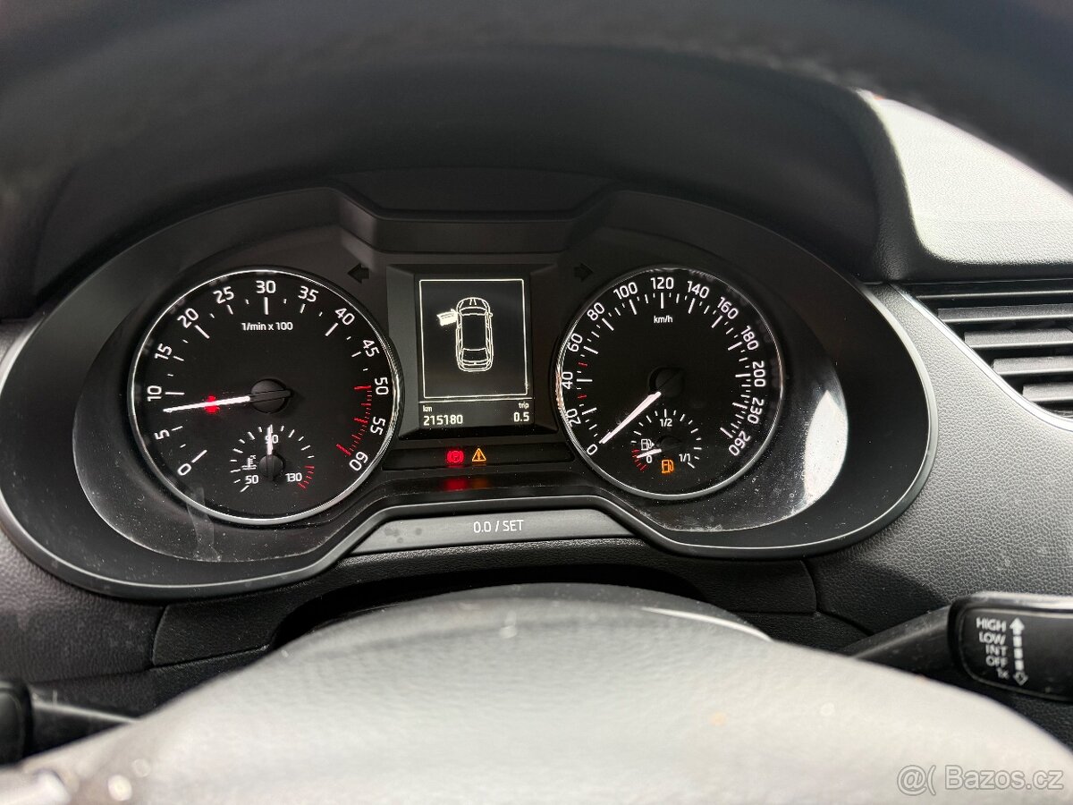 ŠKODA OCTAVIA KOMBI 3 2017 2.0TDI JOY - 12