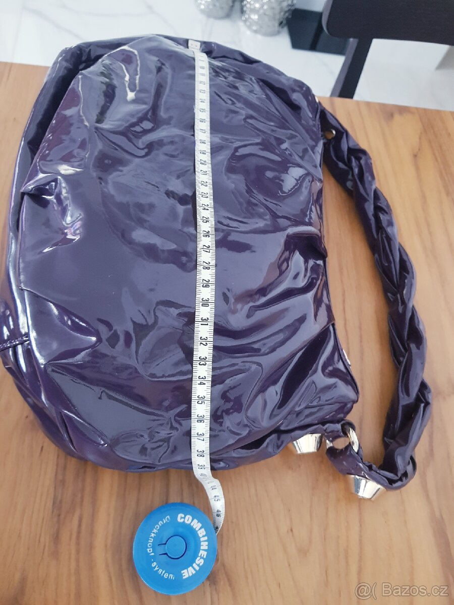 Kabelka Versace pc: 17.000kč - 12