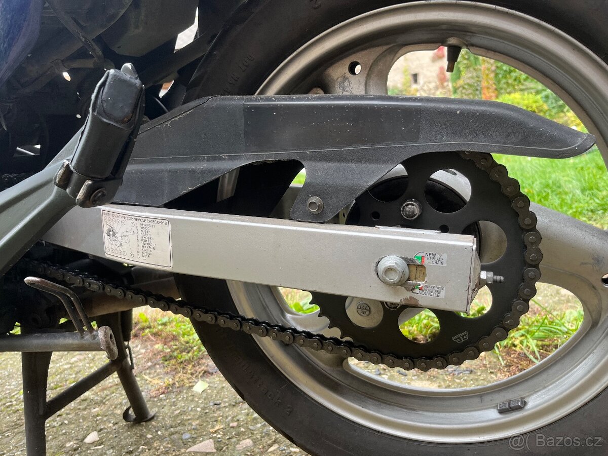 Honda Varadero 125 - 12