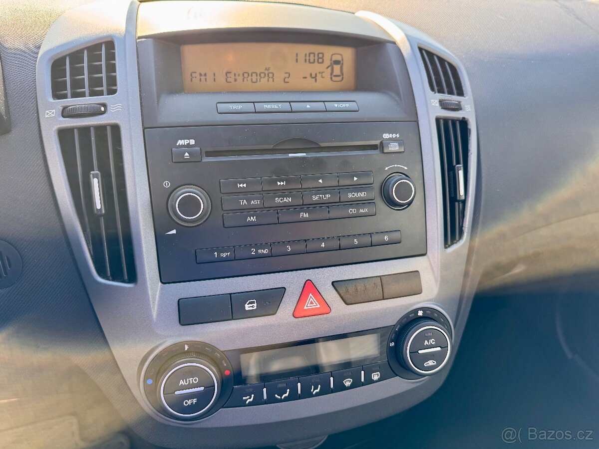 KIA pro_cee'd 1.6 EX AUTOMAT - 12