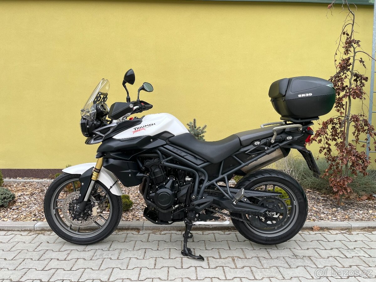 Triumph Tiger 800 XR - 12