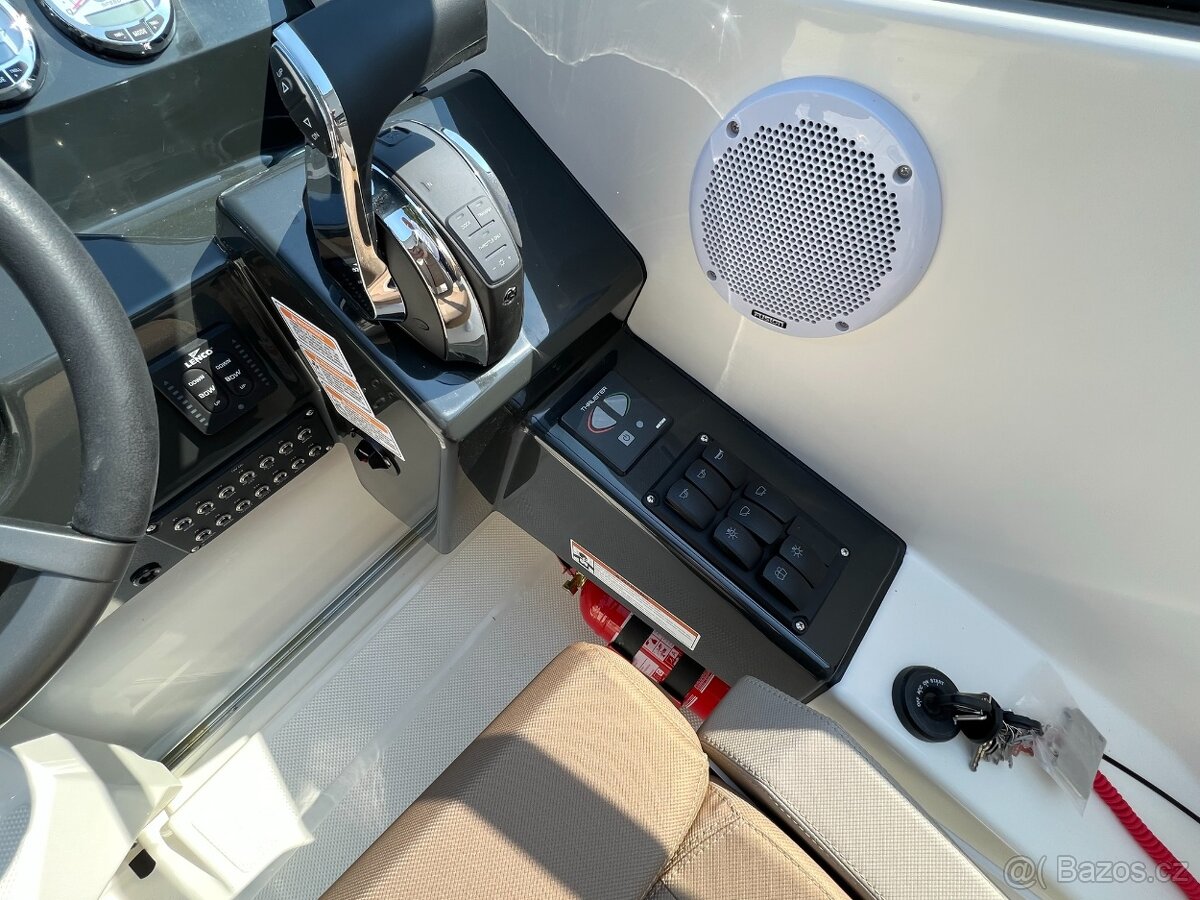 QUICKSILVER Activ 805 CRUISER + MERCURY F 250 V8 EFI EXLPT D - 12