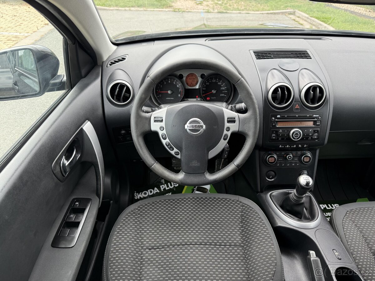 Nissan Qashqai 2.0 104kW rv.08 Najeto 239TKM - 12