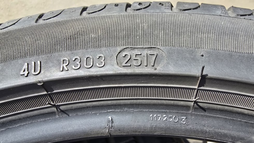 Letní pneu 225/40/18 Pirelli - 12
