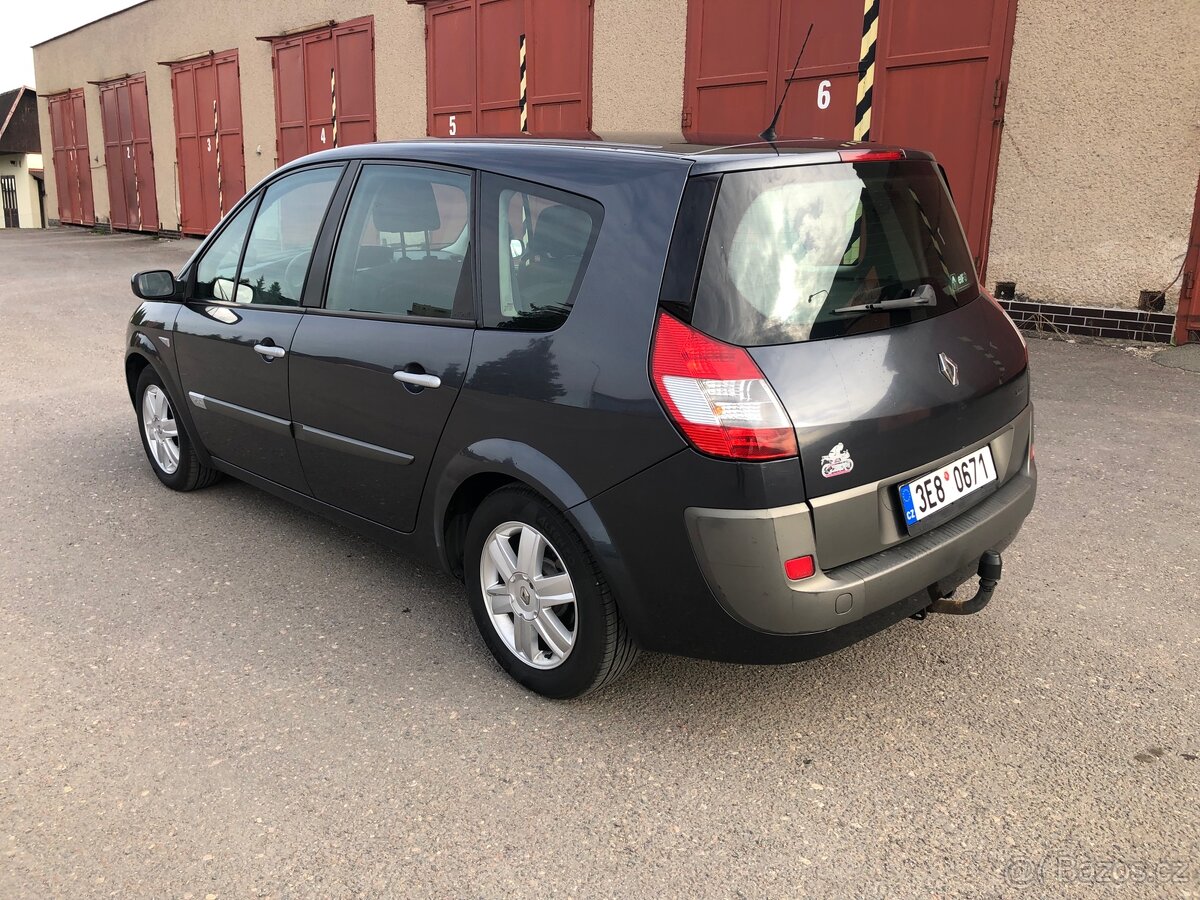Renault Mégane grand scenic - 12