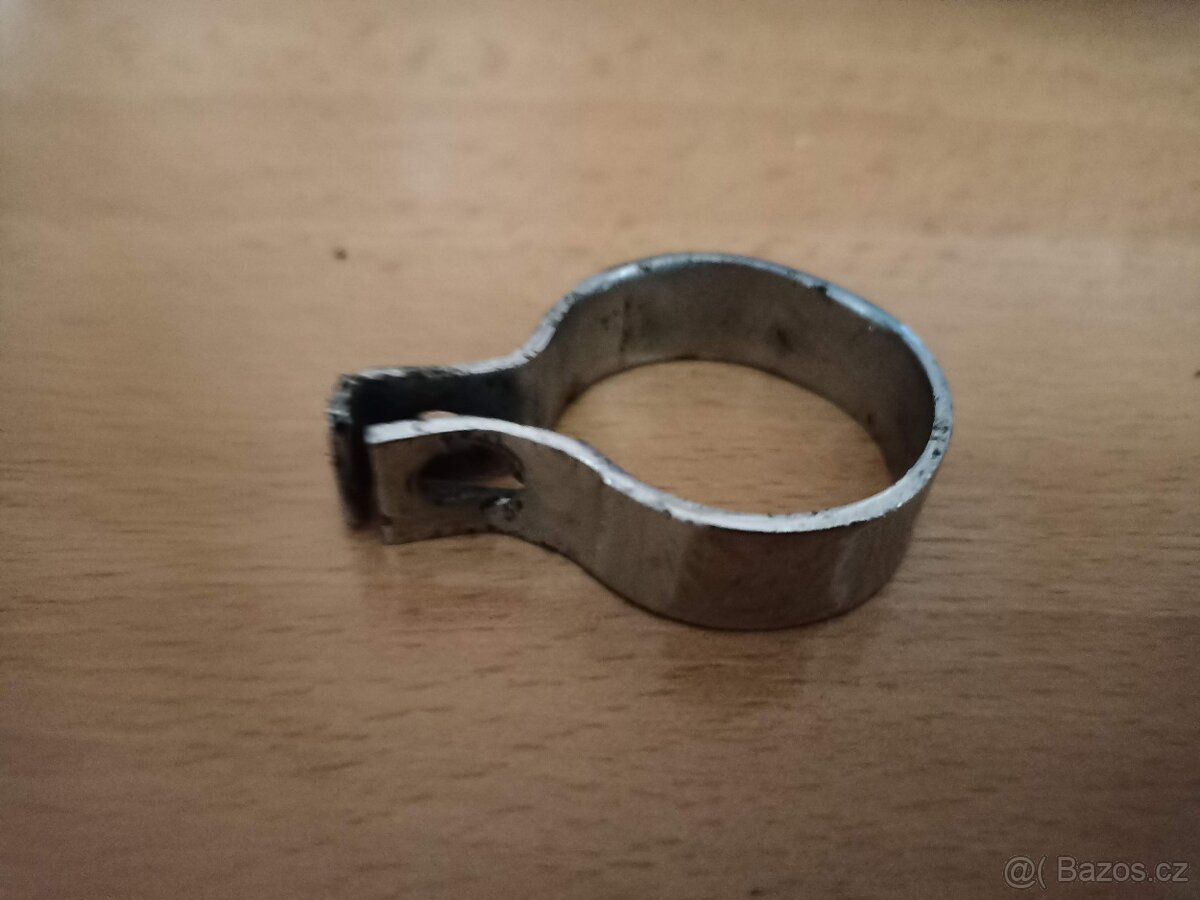 Zadní odrazka,víko spojkové, Stadion s11 - 12