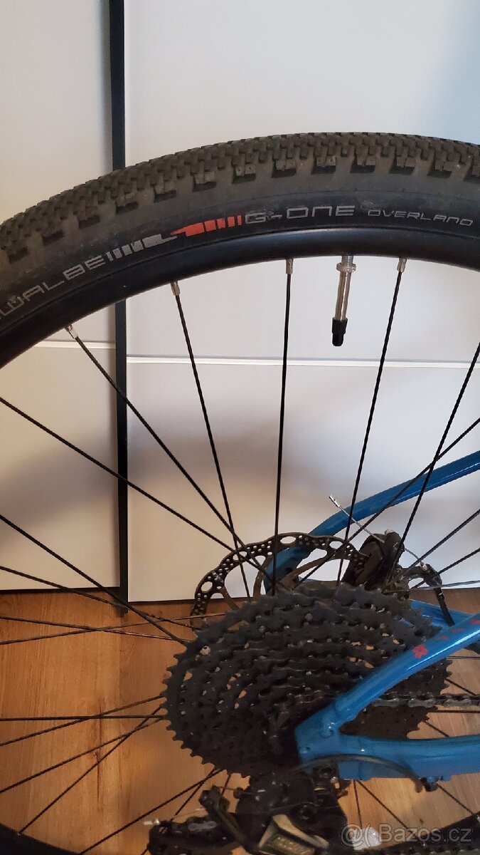 Silniční kolo MARIN - 12