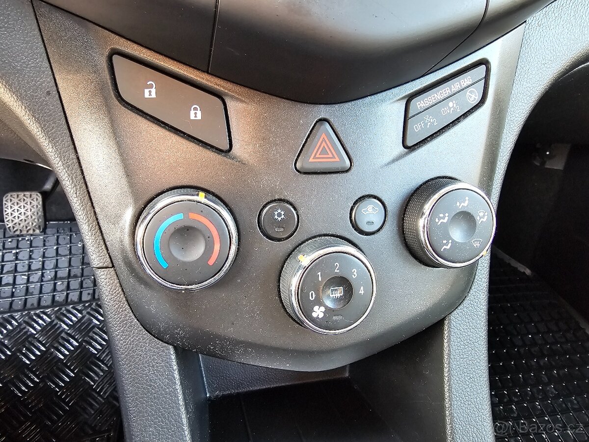 Chevrolet Aveo T300 1.2 51kw 2012 - 12