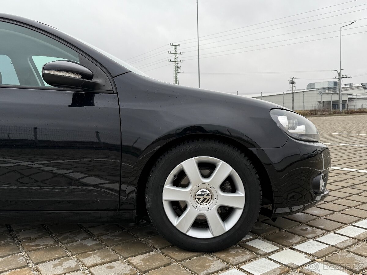 Volkswagen Golf VI • 1.4 TSI 90 kW • NOVÉ ROZVODY • 2 x pneu - 12