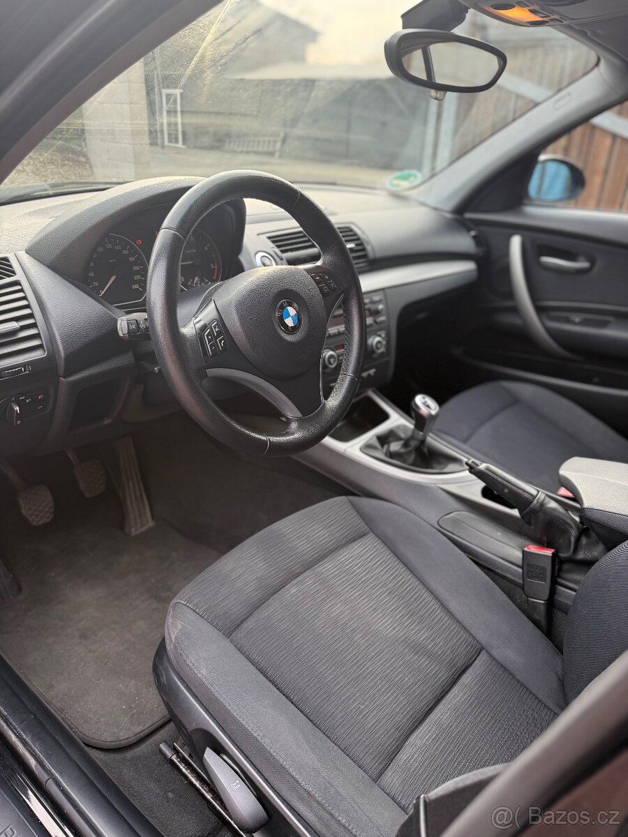 BMW 118d, 2.0, 2008, 6st. manuál, klima - 12