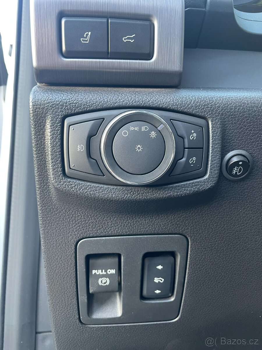 Ford Expedition Platinum Max - 12