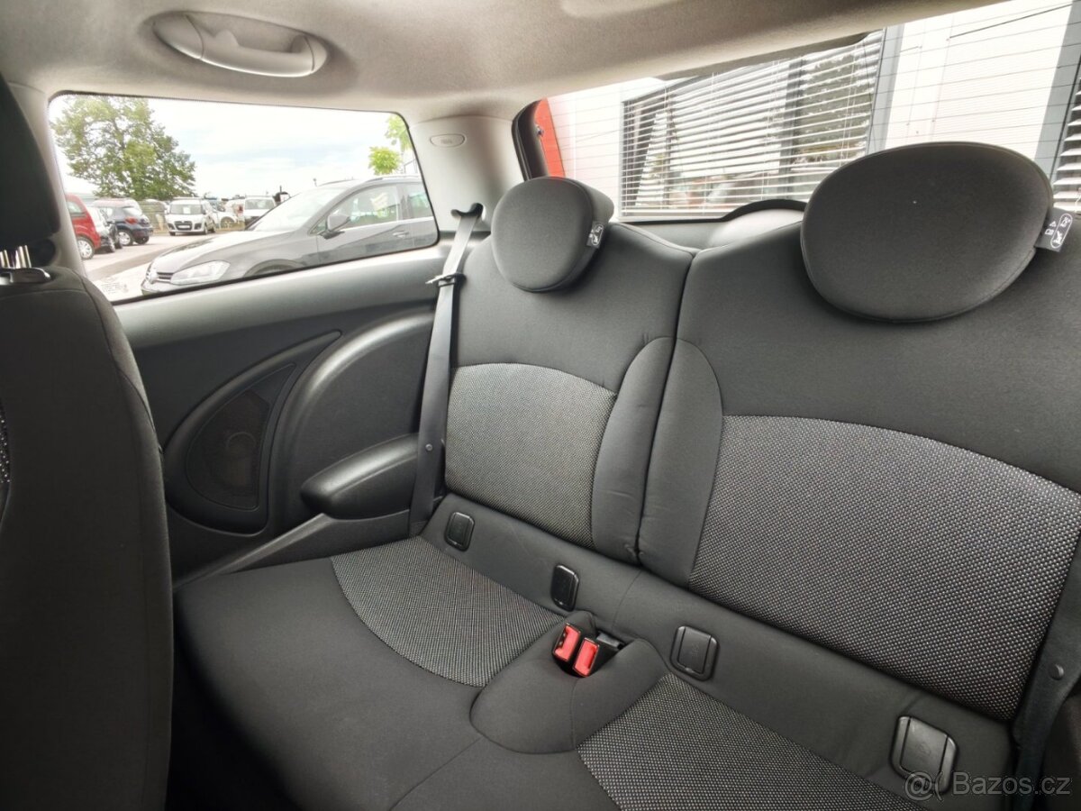 Mini Cooper ONE 1,4i 70Kw - 12