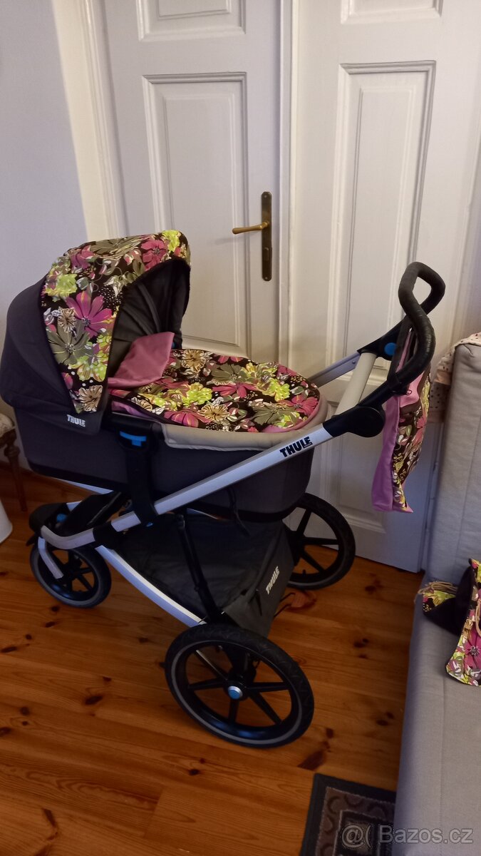 Kočárek Thule Urban Glide s výbavou - 12
